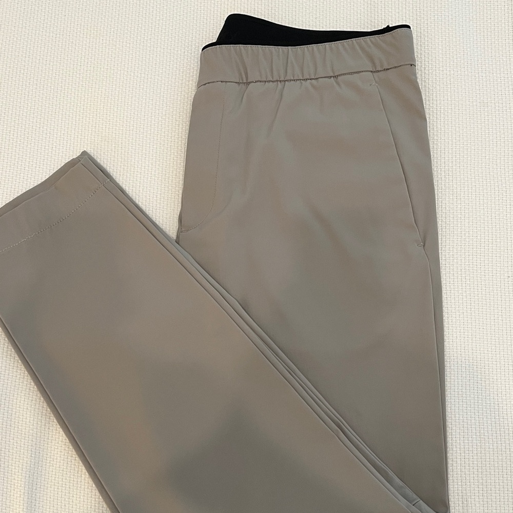 Theory Gray Joggers in Precision Pointe
